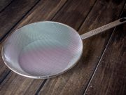 240017-metal-mesh-pan-01
